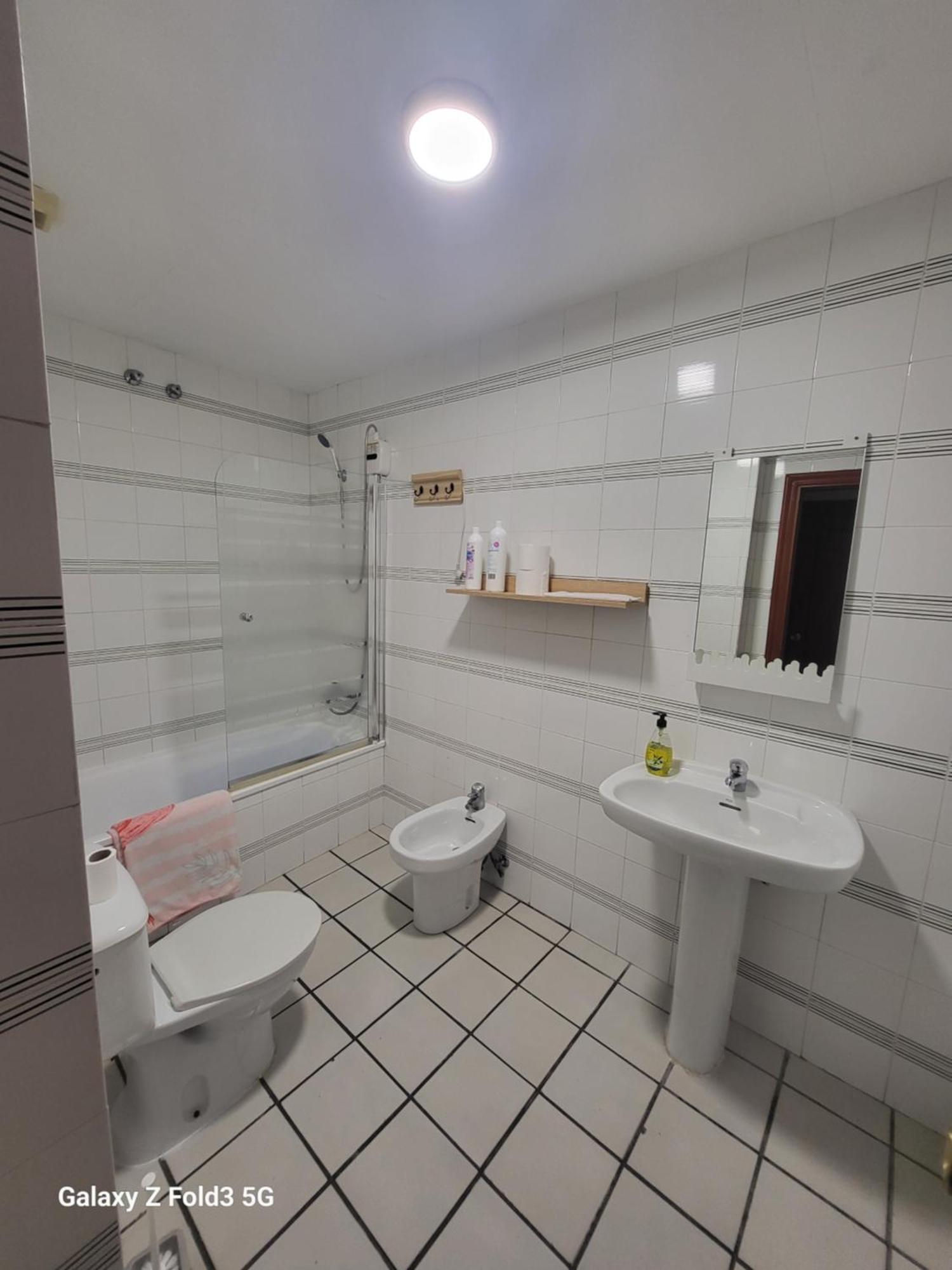 Habitacion Muy Centrica. Гранада Экстерьер фото